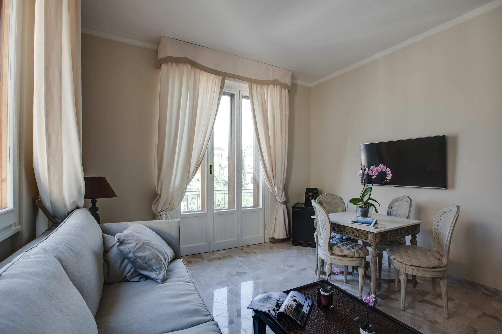 Kometa Suites & Apartments Florencja Zewnętrze zdjęcie