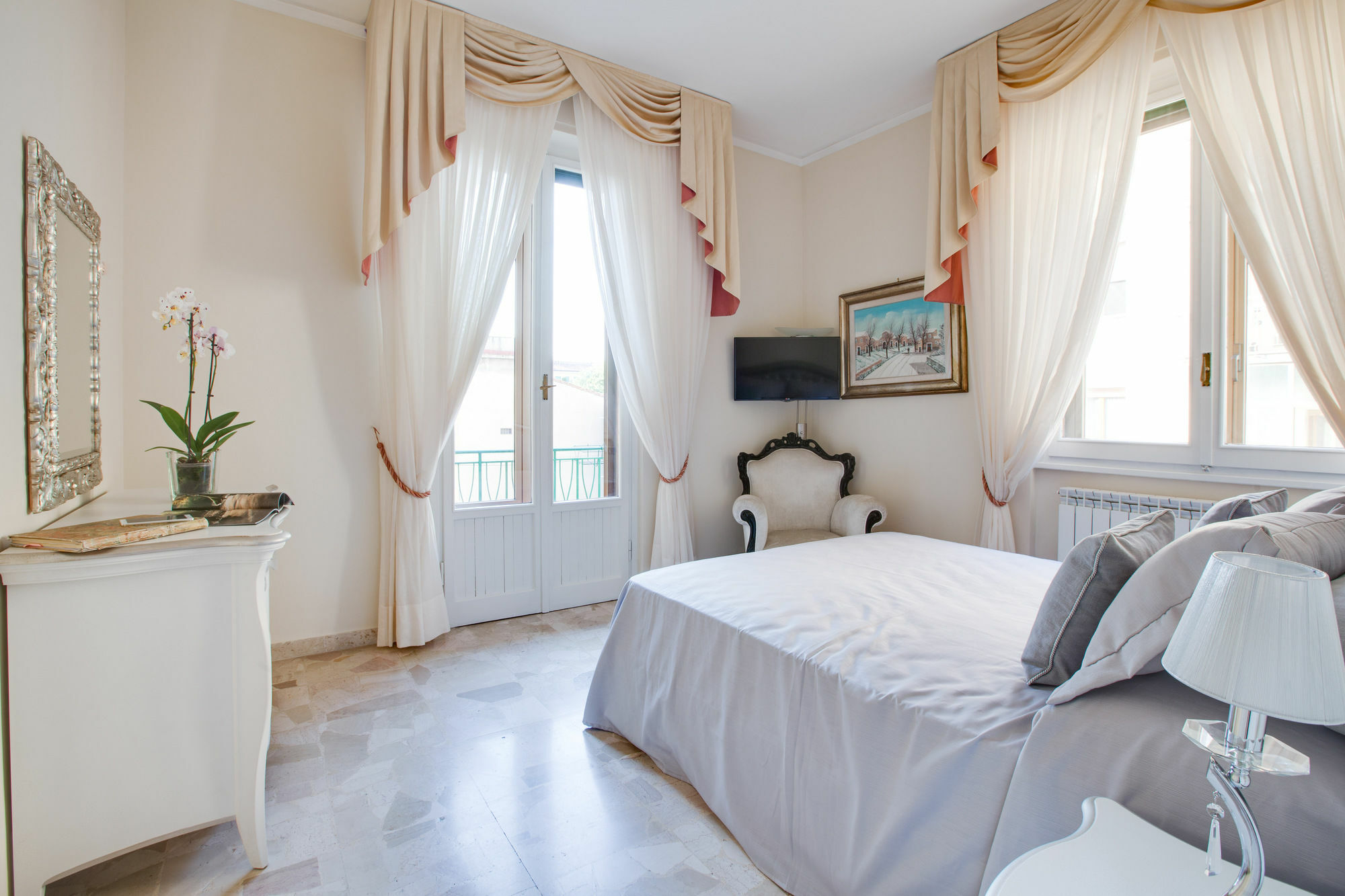 Kometa Suites & Apartments Florencja Zewnętrze zdjęcie